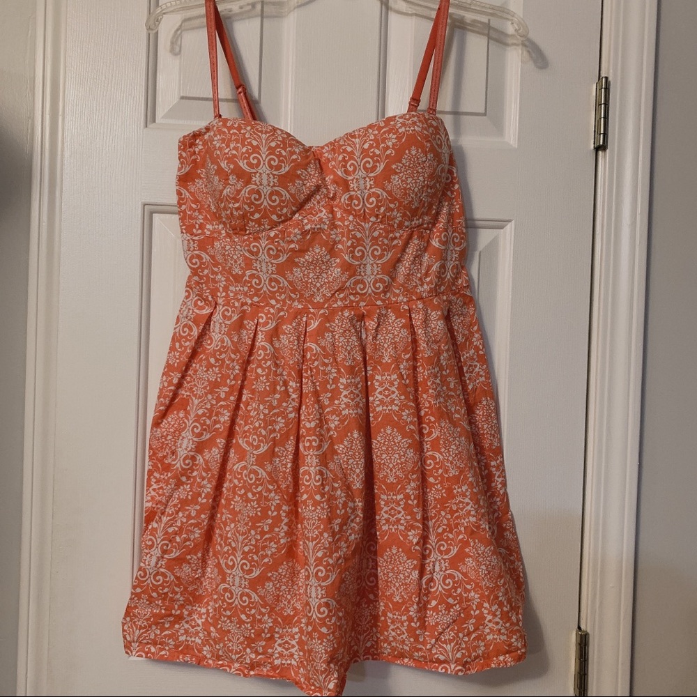 Strapless dress